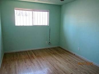 3rd image of 506 Taper Ave