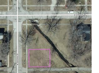 206 N 2nd St, Champaign, IL