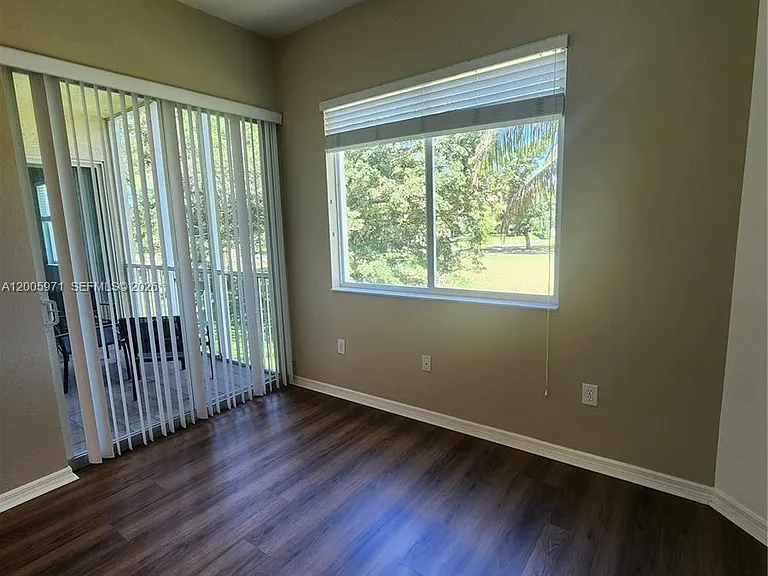 3600 Oaks Clubhouse Dr #206 — Photo 71