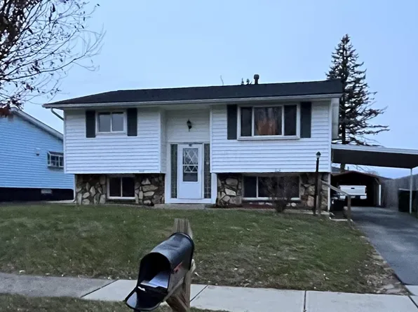 3116 Musket Ridge Dr, Columbus, OH 43223