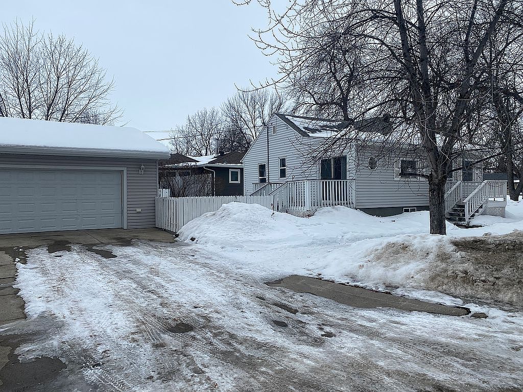 502 1st St, West Fargo, ND 58078 Zillow
