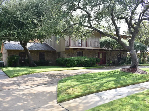 3003 Creekbend Dr, Plano, TX 75075