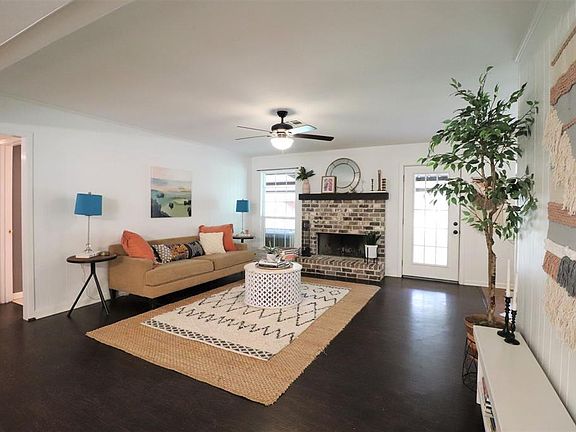 4th image of 23 Southlake Dr #2