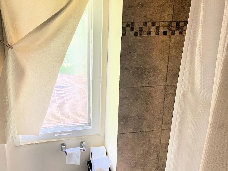 2nd image of 5617 Forbes Ave APT 4