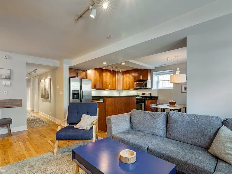 3424 N Racine Ave #G — Photo 2