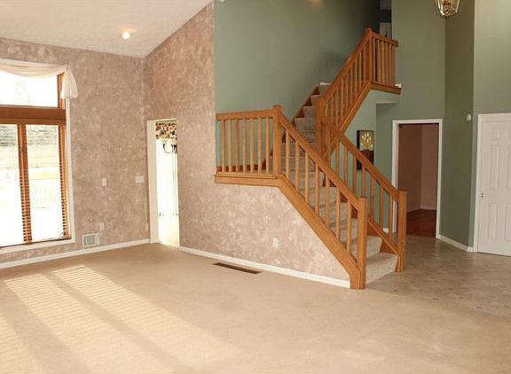 5th image of 37 Chippenham Dr