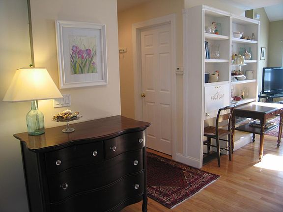 5th image of 9 Belmont Dr #9