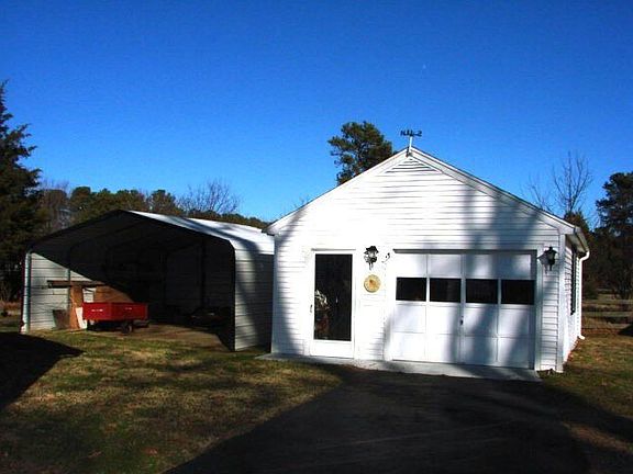3rd image of 2037 Marshall Ln