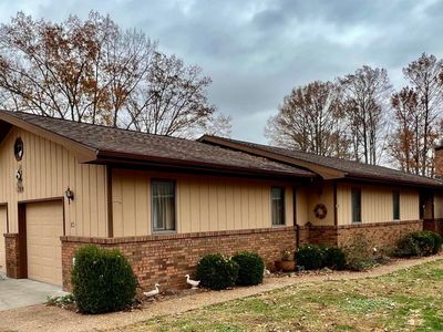 36 E New Thompson Lake Rd, Carbondale, IL, 62901