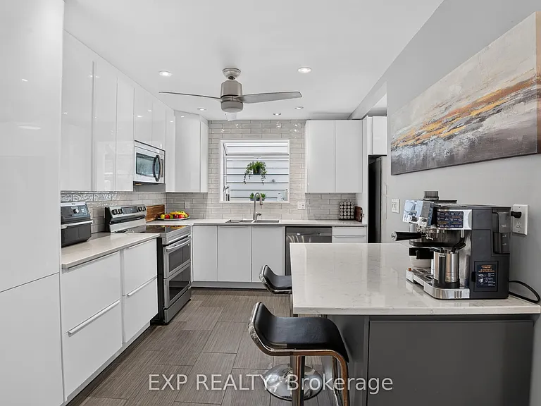 2490 Regina St — Photo 7