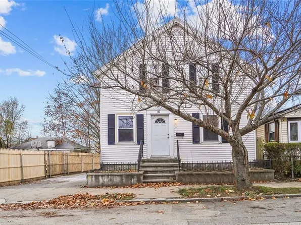92 Parnell St, Providence, RI 02909