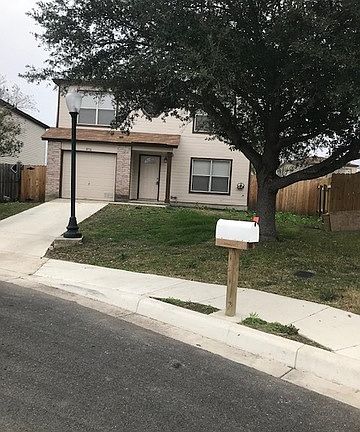2nd image of 3716 Candlebrook Ln