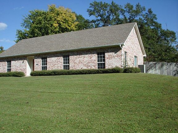 2nd image of 1908 Willis Dr