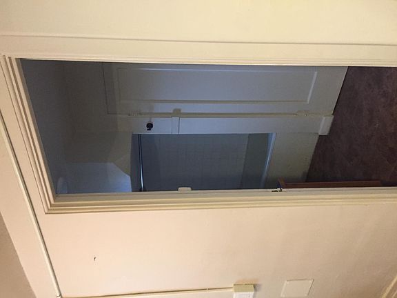 4th image of 627 S Bernard St APT A