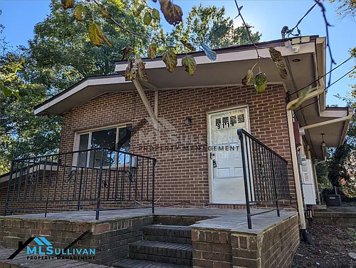 911 Fiske St Photo 1