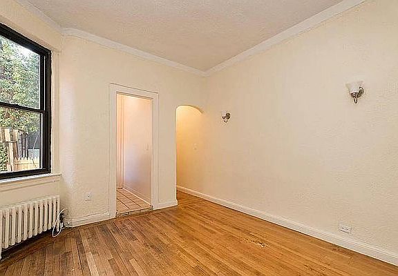 3rd image of 610 W 164th St APT 44