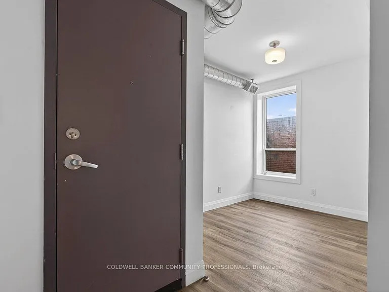 433 Barton St E #202 — Photo 19