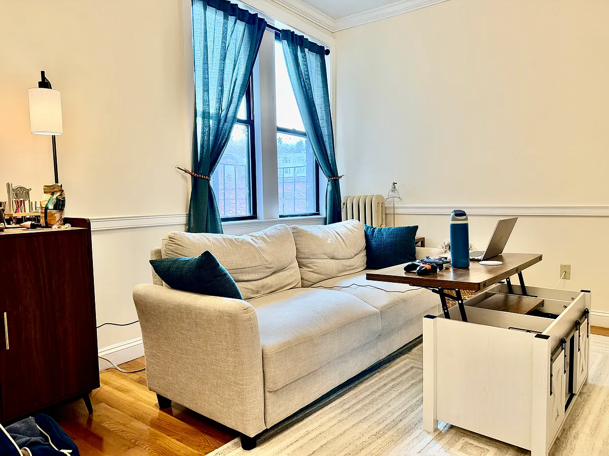 Building Photo - 1340 Commonwealth Ave #14