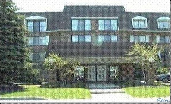 1st image of 4343 W Bancroft St APT 1g