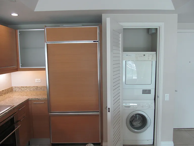 222 Karen Ave #1105 — Photo 17