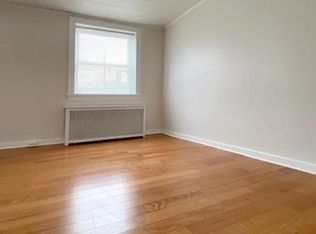 113 Jefferson St #1, Troy, NY 12180