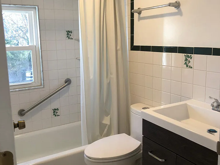 396 Union Ave — Photo 13
