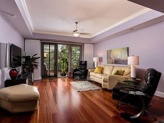 4th image of 300 Beach Dr NE APT 202