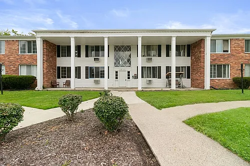 1815 Potomac Cir Photo 1