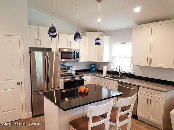 5th image of 1258 Cypress Bend Cir