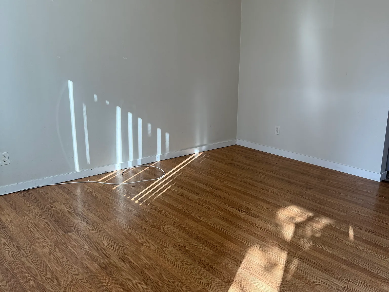 2 bed, 800 sqft, $2,500 — Photo 2