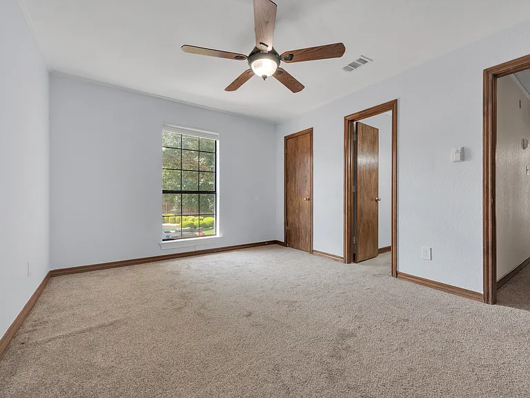 543 Indian Creek Dr — Photo 21