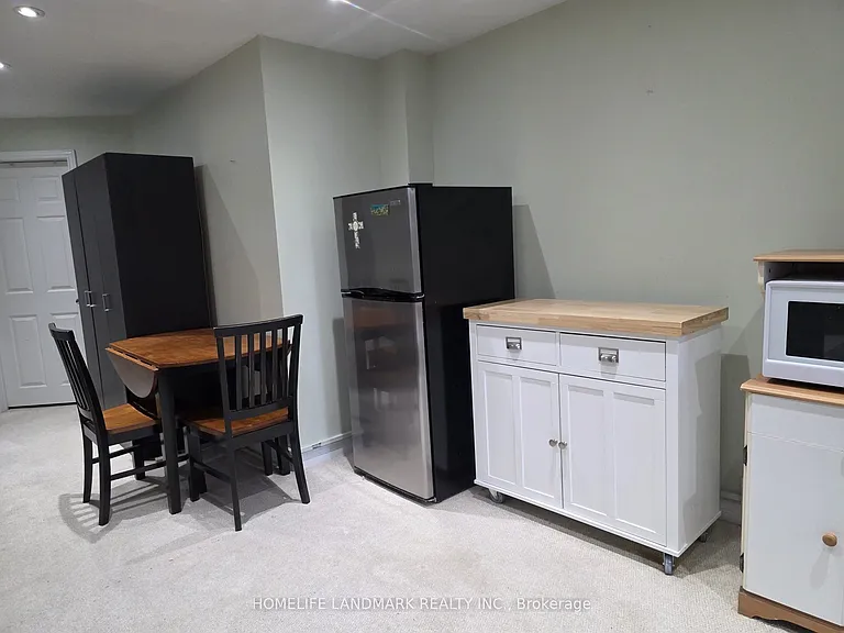 1160 Windgrove Sq — Photo 5