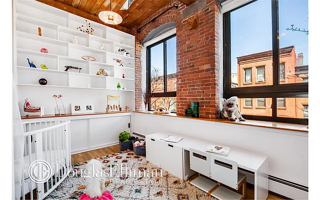 Sold by Douglas Elliman | media 26