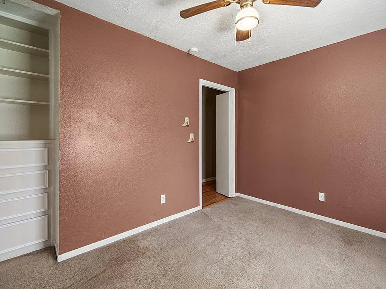 4027 Spring Branch Rd — Photo 8