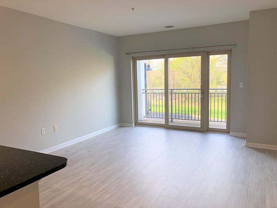 Living room from the entrance