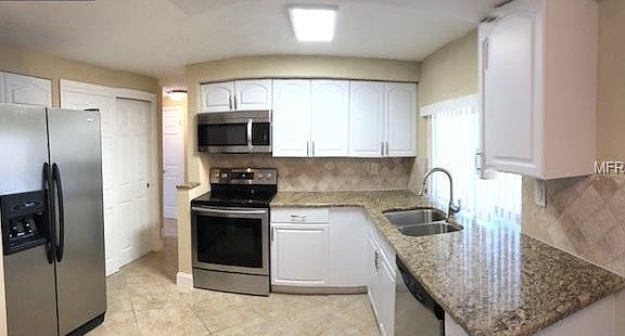 3rd image of 3404 Columbus Dr