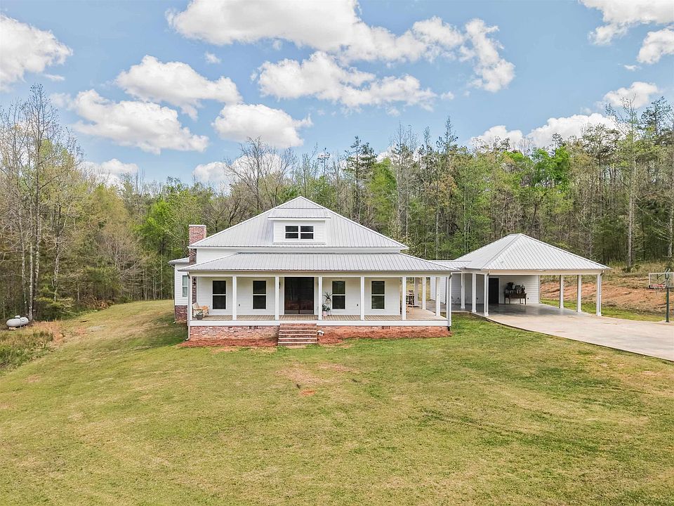1st image of 300 Grace Thomas Ave