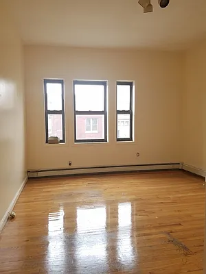 Rented by G2 Realty Group LLC | media 34