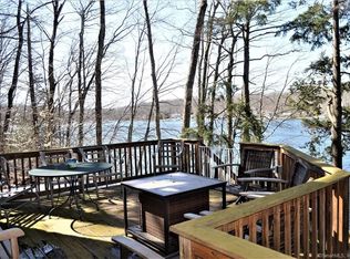 93 Lakeside Dr, Ashford, CT 06278