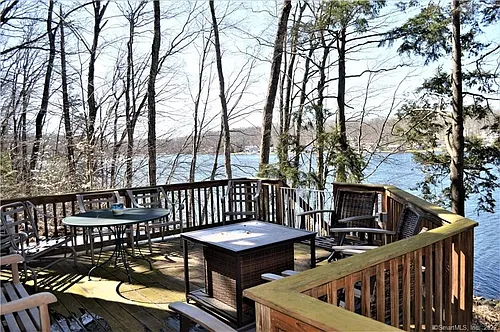 93 Lakeside Dr Photo 1 93 Lakeside Dr Photo 1