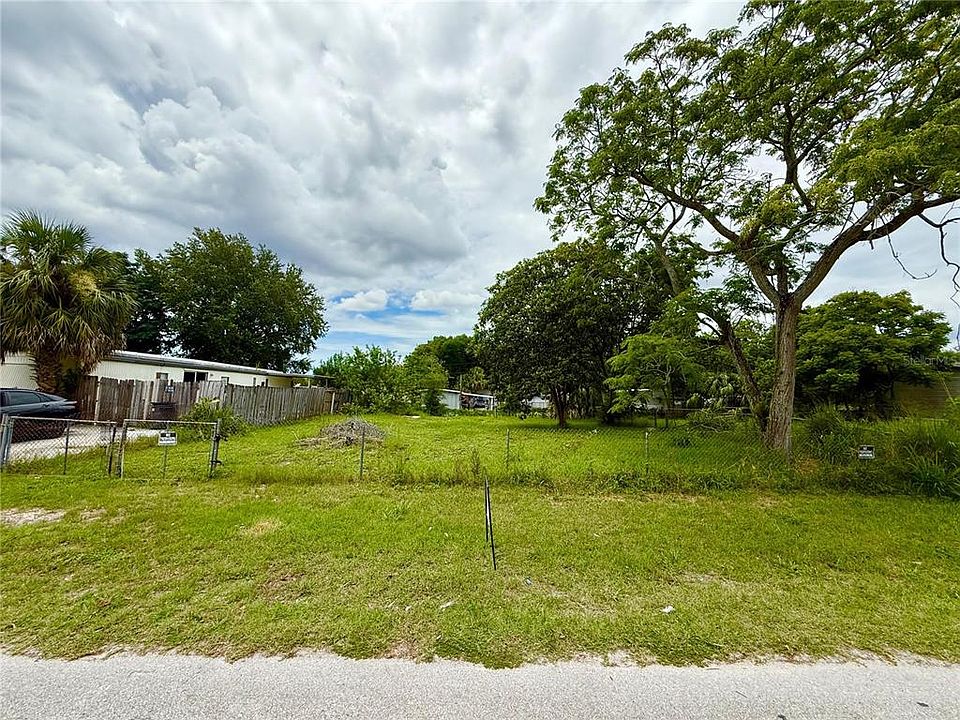 2nd image of 6539 Candice Ln #55