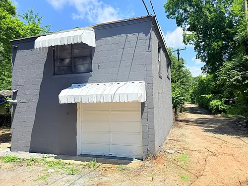 1221 Maple St Photo 1