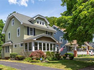 338 Simpson Rd, Rochester, NY 14617