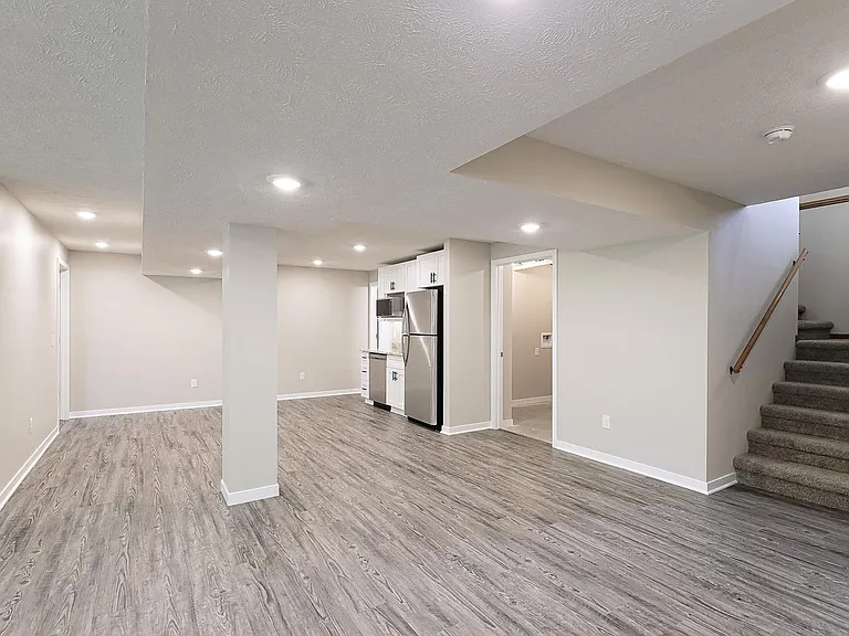 8334 Broken Ridge Dr — Photo 20