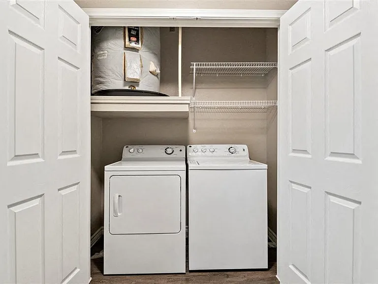 Creed Canyon Apartments — Photo 41