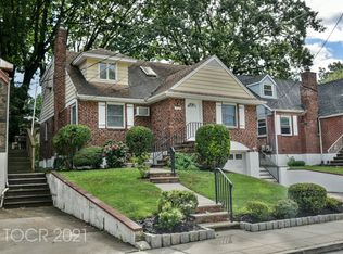262 Whiteman St, Fort Lee, NJ 07024