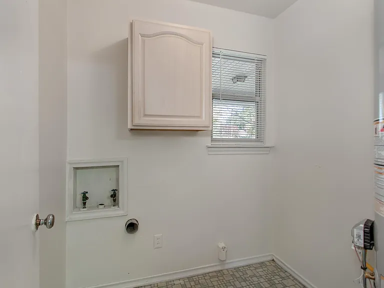 6912 Wake Forrest Dr — Photo 29