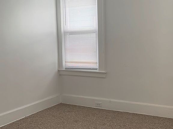 5th image of 176 Park Pl Floor 2