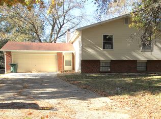 13 Steven Brent Ct, Saint Peters, MO 63376