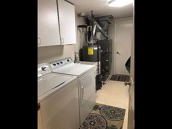 3rd image of 10180 Brighton Cir